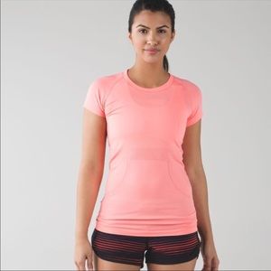Lululemon swiftly tech short sleeve